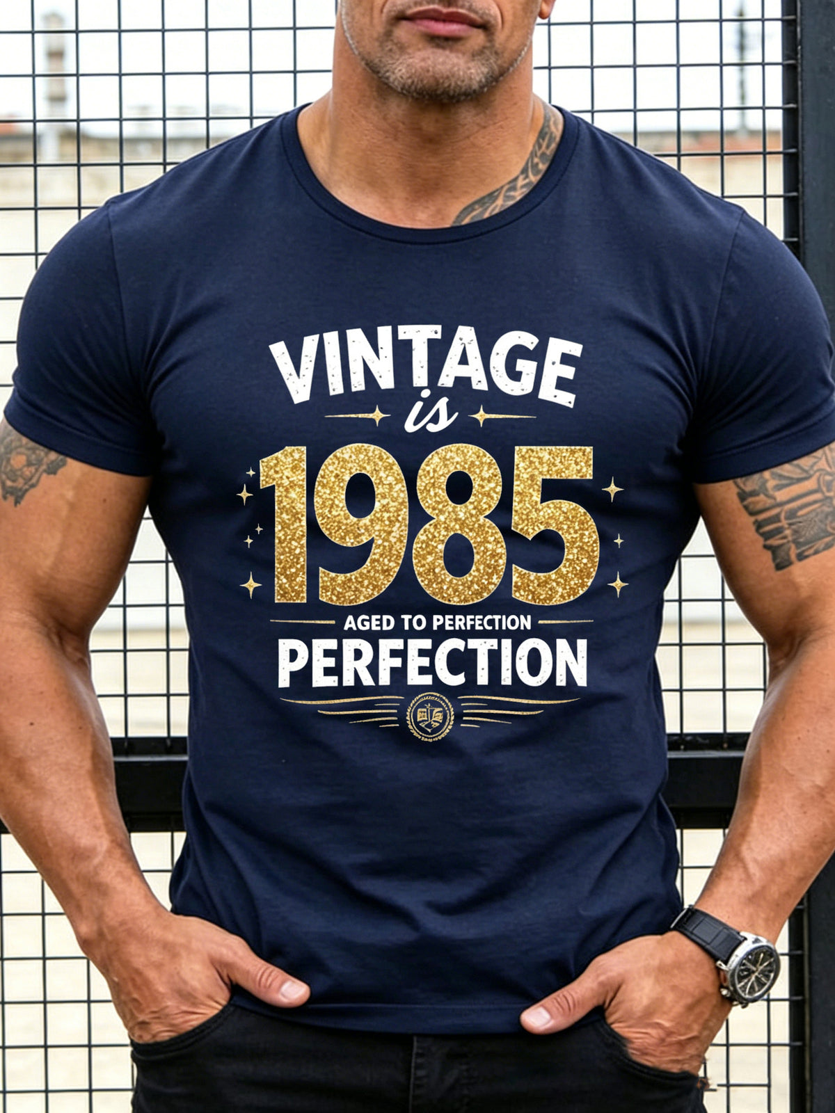 Men's 1985 Vintage T-Shirt with Golden Glitter Number Print - Retro Birth Year Crew Neck Short Sleeve Casual Top, Suitable for - Wear & Nostalgic Gift for 1985 Birth Year Celebration