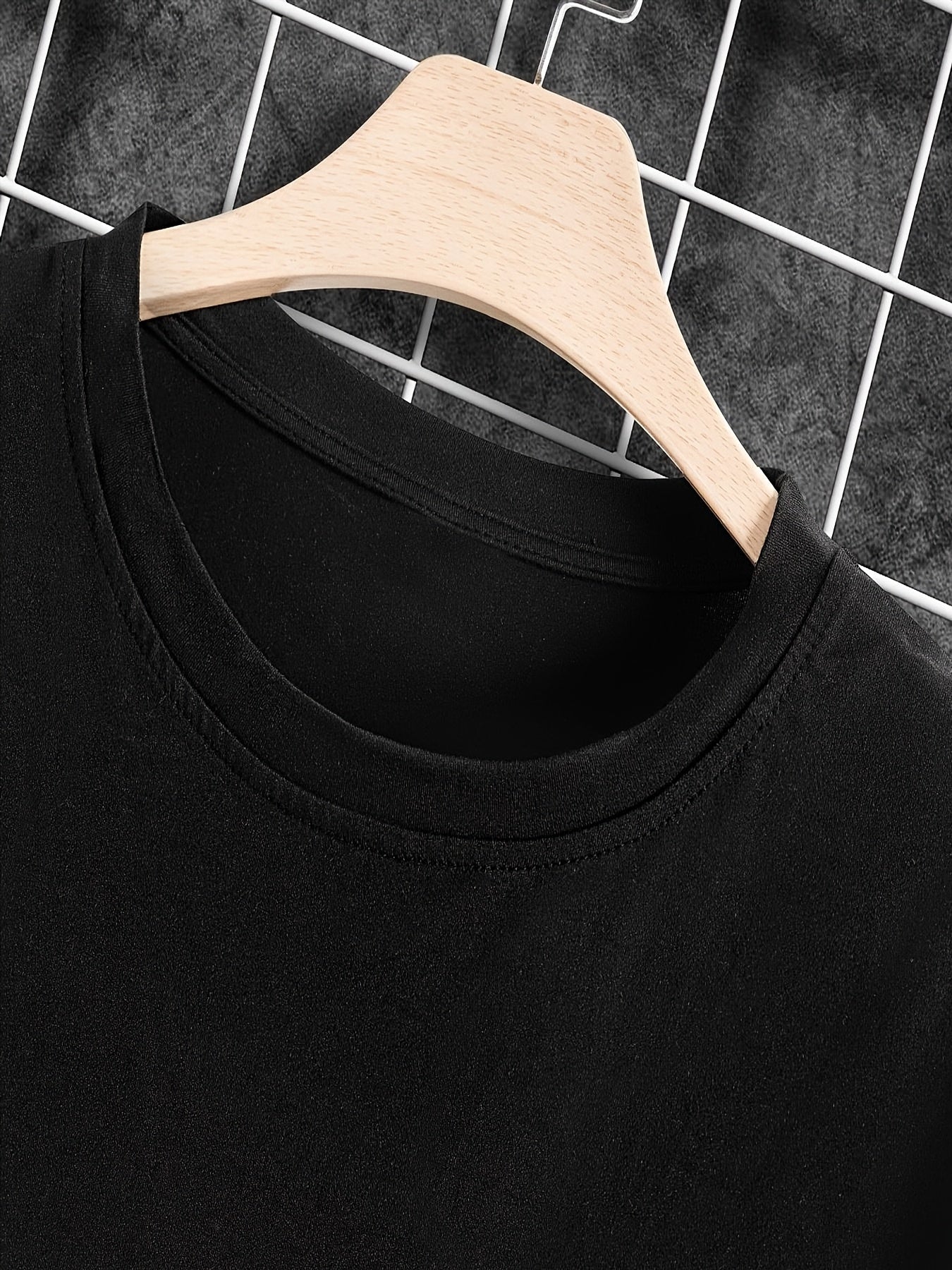 Classic 1986 T-Shirts for Men Featuring a Humorous Design, Perfect for Celebrating a 1986 Birthday. This Breathable Short-Sleeve Casual Shirt Is Ideal for The Gym, Travel, Beach Outings, And Workout Sessions