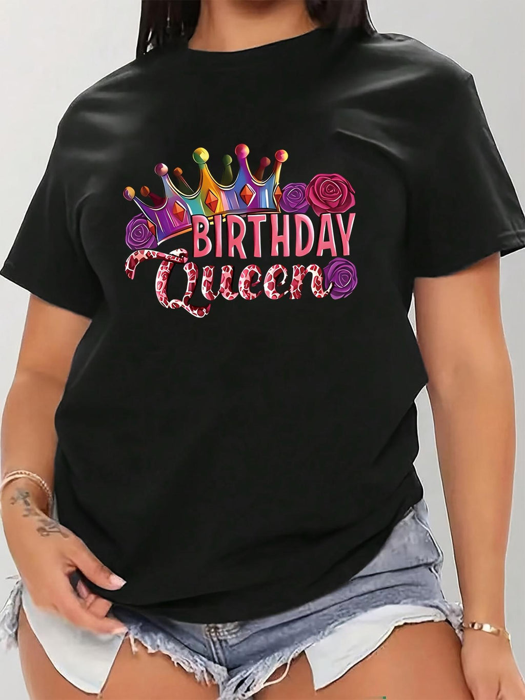 - - Black T-Shirt for Women with Vibrant 'Birthday Queen' Design - Casual Fabric, Short Sleeve Round Neck, Machine Washable