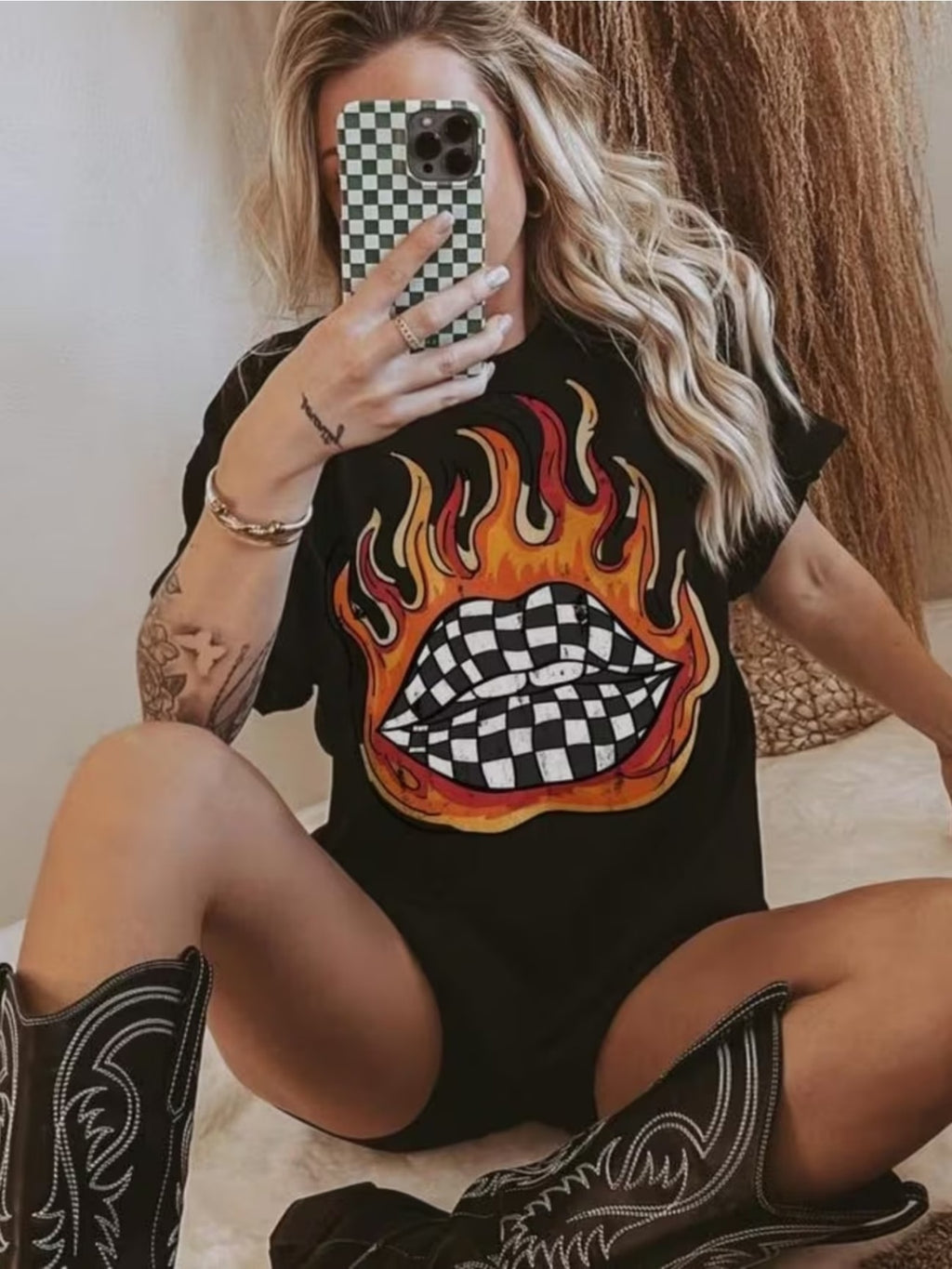 Plaid Flame Lip Pattern Ladies' Pure Short Sleeved T-Shirt, Machine Washable And Easy to Care For, Fashionable And Casual Style, Suitable for Daily Use on The Street