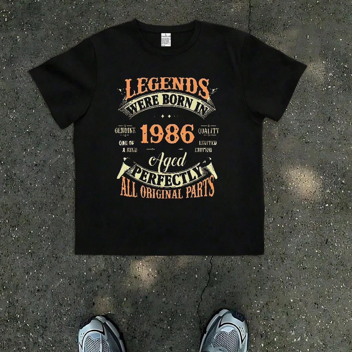 Men' & Women' Suitable for Legends Were Born in 1986 Vintage T-Shirt - Retro 1986 Print Round Neck Short Sleeve Breathable Summer Casual Tee, Machine Washable Loose Fit Unisex Top for Casual Attire & Nostalgic Style