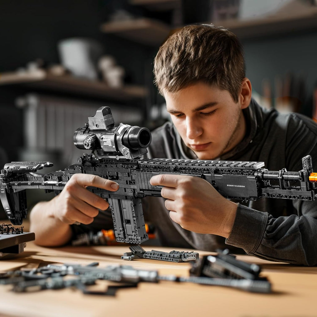 Mould King 1:1 MK14 Building Blocks Gun Model with Shooting Function, 14026 Military Model Construction Kit for Adult, Collectible Set Toys Gifts for Youth, 1606 PCS