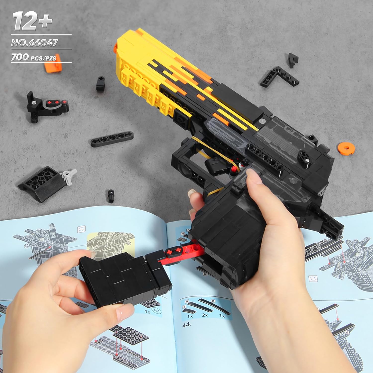 Fluorspar blaster Building Block Gun for Adults, 1: 1 Pistol Building Set for Boys Age 14+ Model Gun That Shoot Rubber Band DIY Assembling, Collectible Gift for Toy Lovers, 700Pcs