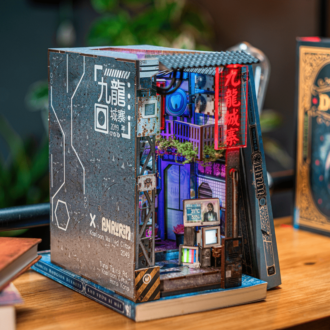 Kowloon Walled City 2049 Book Nook Kit