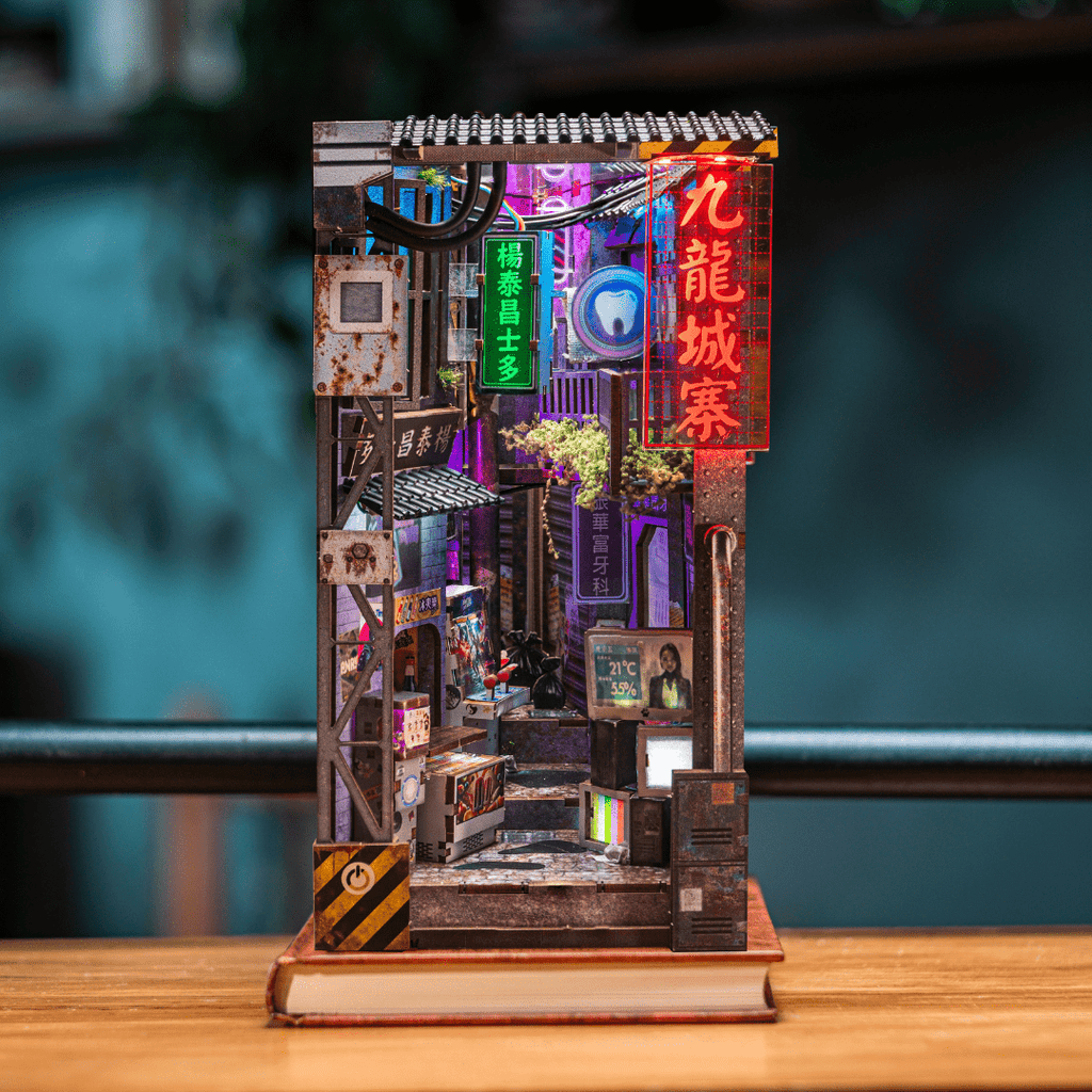 Kowloon Walled City 2049 Book Nook Kit