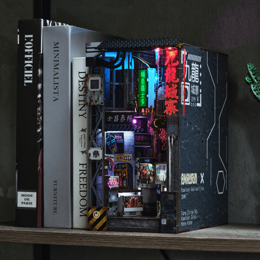 Kowloon Walled City 2049 Book Nook Kit