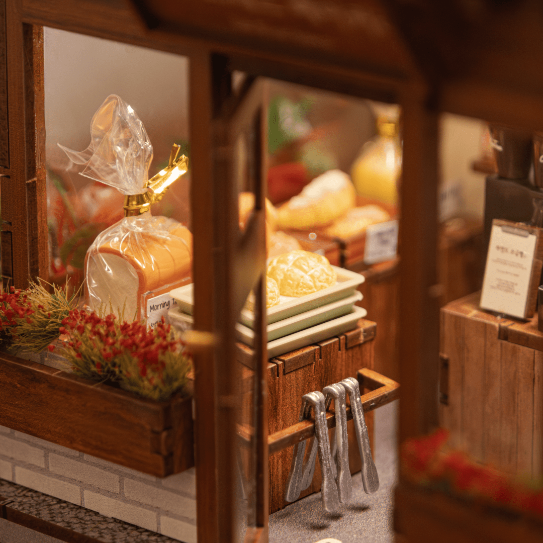 Ikseon-dong Hanok Bakery Miniature House Kit