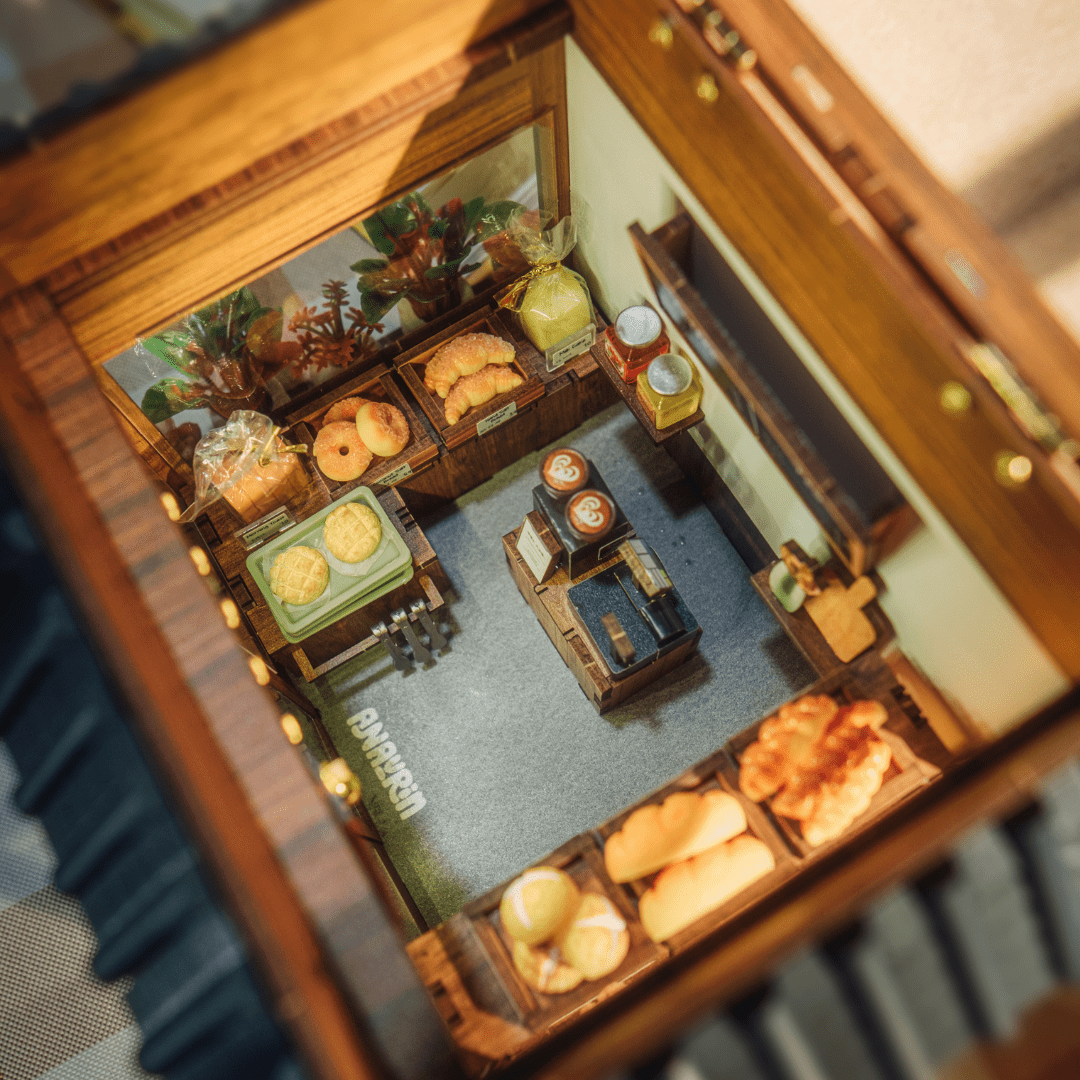 Ikseon-dong Hanok Bakery Miniature House Kit